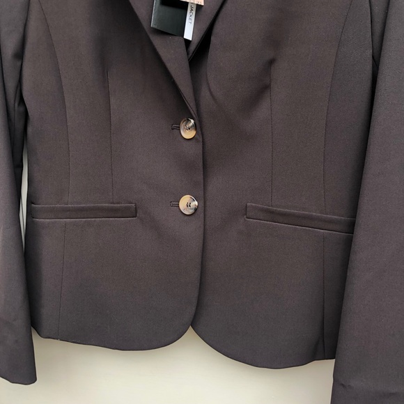 NWT. Jones New York Collection Stretch Blazer/ Suit Jacket. Size 2 - Picture 5 of 16